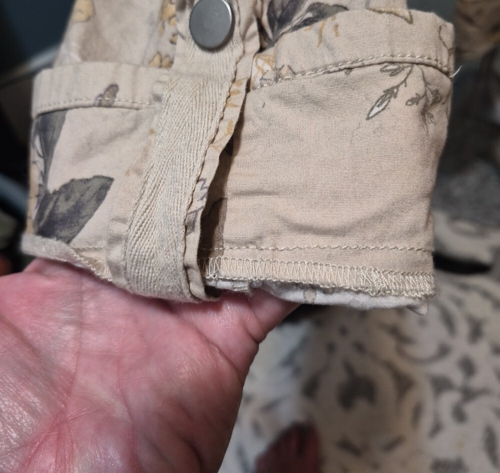 Democracy Cream Floral Cargo Ankle Pants with Gray and Yellow Print - Picture 5 of 5